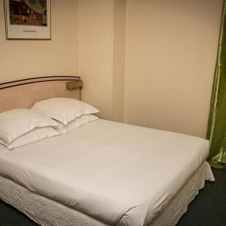 Le Terminus Hotel Tarascon Kültér fotó