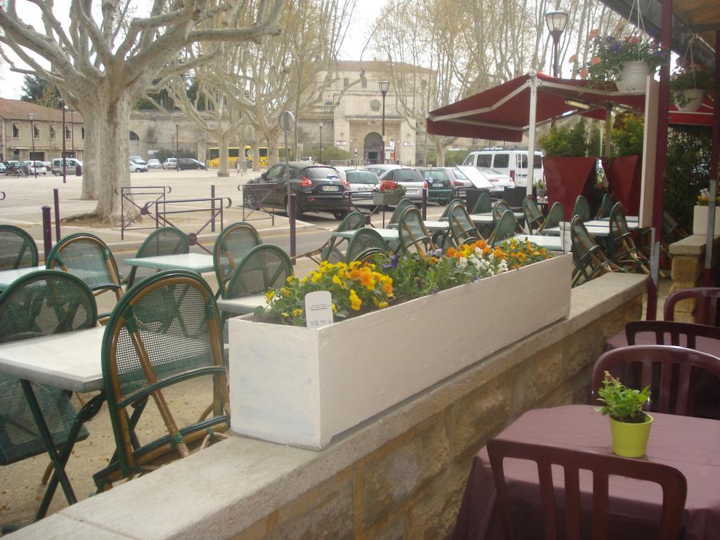 Le Terminus Hotel Tarascon Kültér fotó