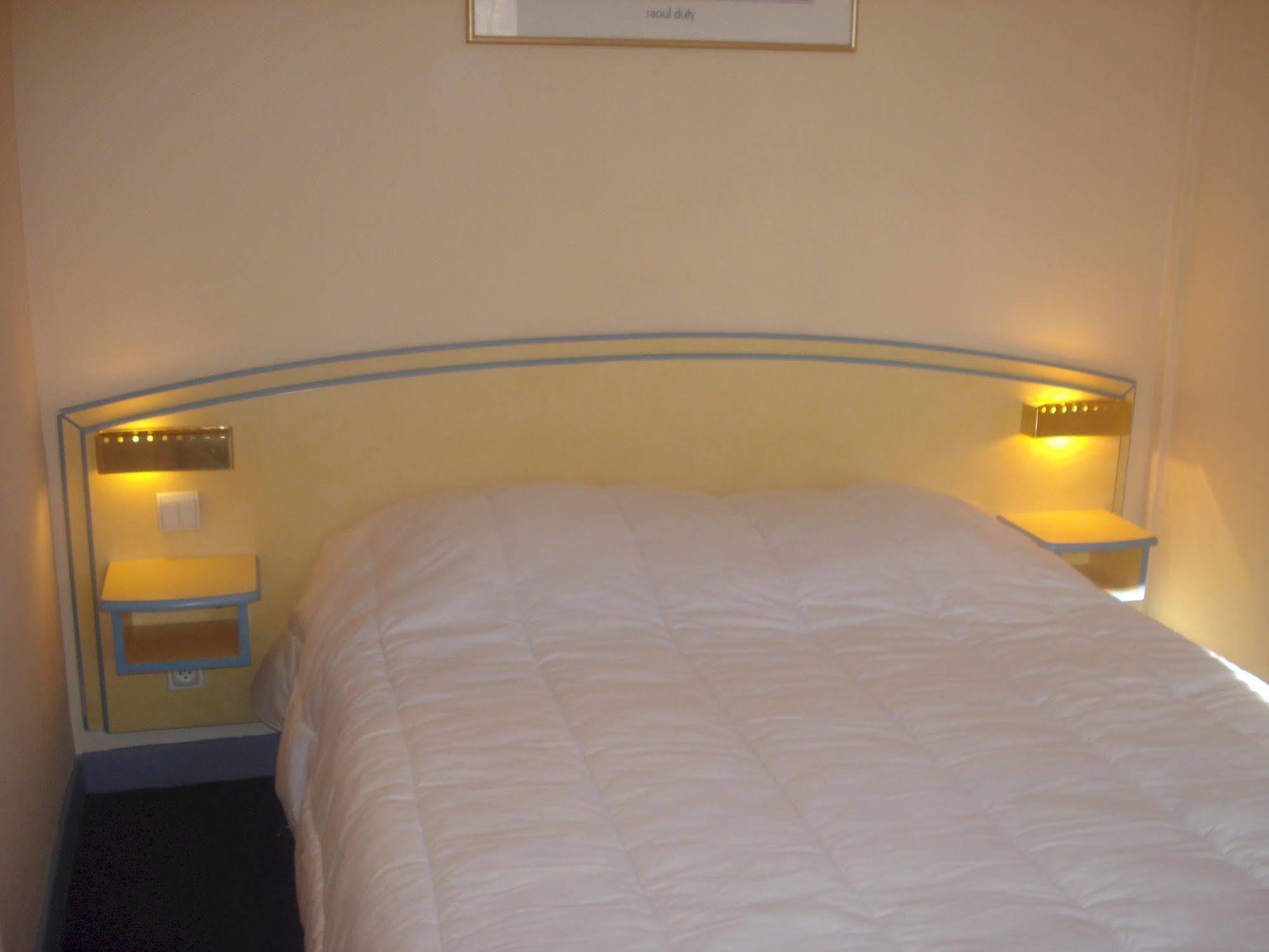 Le Terminus Hotel Tarascon Kültér fotó